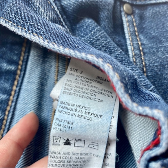 Tommy Hilfiger Low Rise Boot Jeans size 2 - Picture 7 of 7